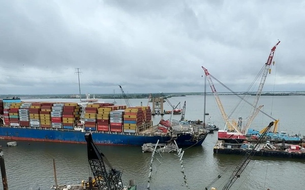 Continued preps for removals of M/V Dali