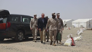 Distinguished Visitors visit 2nd Distribution Support Battalion