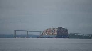 Key Bridge Response Unified Command Moves M/V DALI
