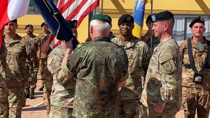NATO signal battalion changes commanders
