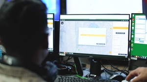 JPMRC-X | U.S. Army and Philippine Army Soldiers work together in Joint Operation Center