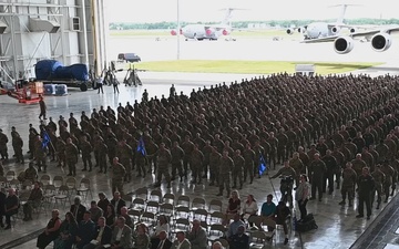 Perry assumes command of 445th Airlift Wing