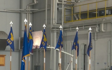 Perry assumes command of 445th Airlift Wing