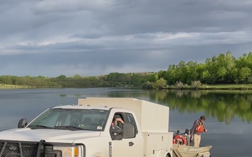 USACE Omaha District conducts water quality operations at Glenn Cunningham Lake