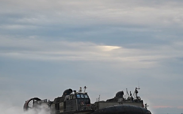 Tiger Strike 24 B-Roll: 15th MEU, 9th Bn Combined Amphibious Assault Rehearsal