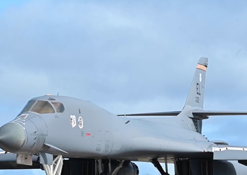 37th Expeditionary Bomb Squadron B-1B Lancers perform dual take off during BTF 24-6