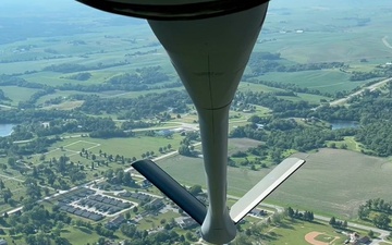 Iowa Air Guard performs Iowa Corn 350 flyover