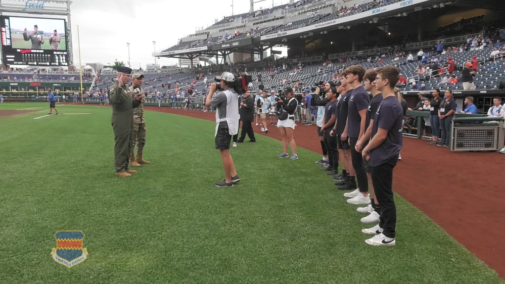 DVIDS - Video - Six new recruits enlist at the College World Series