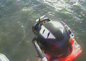 Coast Guard rescues 2 after sailing vessel runs aground near Charleston jetties