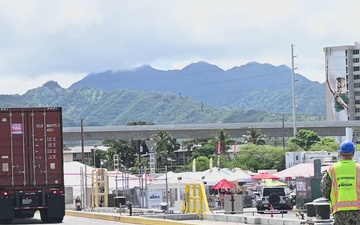 NAVSUP Fleet Logistics Center Pearl Harbor resupplies USS Carl Vinson, Culinary Specialists stock