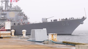 USS Carney Visits Newport, Shares Warfighting Experiences
