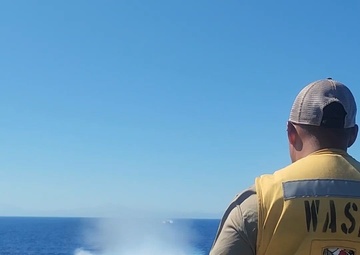 Wasp Conducts LCAC Operations