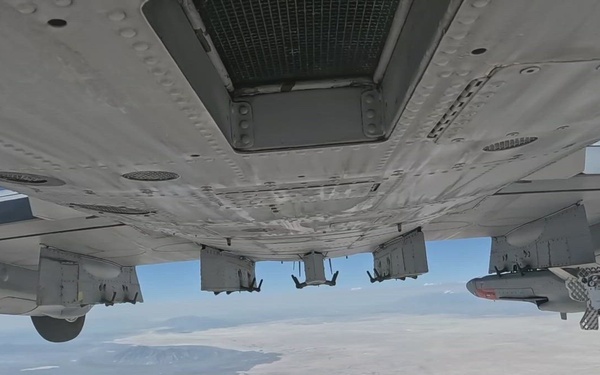 OTTER-CAM A-10 422d Test and Evaluation Squadron footage_clip 5