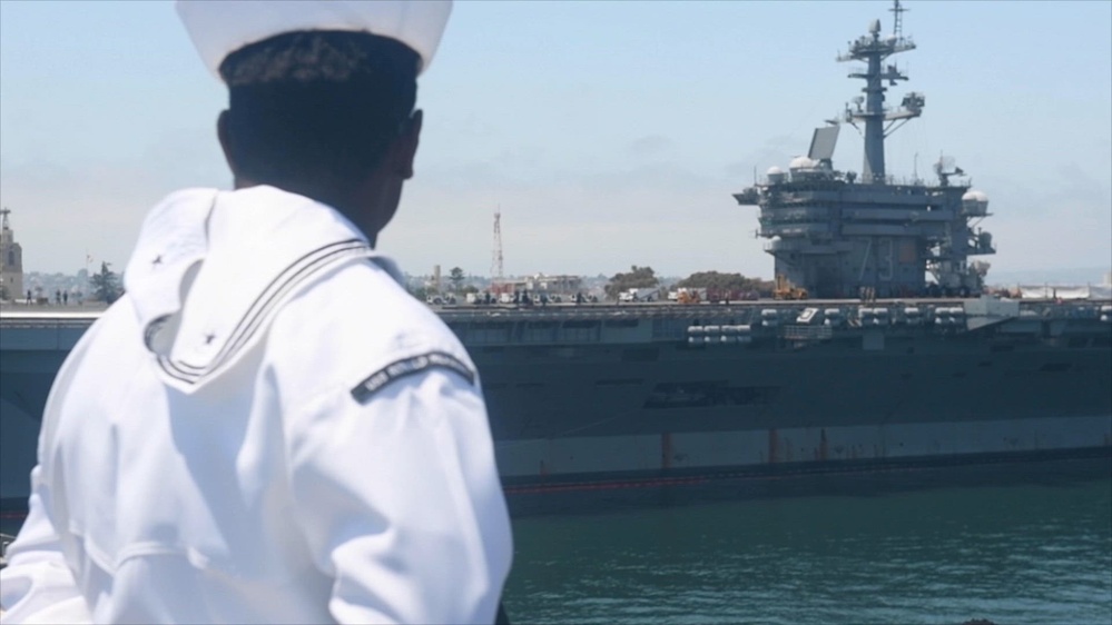 DVIDS - Video - USS Ronald Reagan (CVN 76) arrives at San Diego