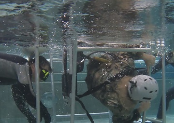 MAG-12, MWCS-18 Conduct Underwater Egress Training in ROK