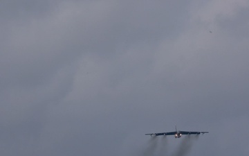 Loring Open House 2024 B52 Landing