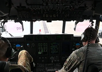 Special Tactics Airmen perform freefall during Emerald Warrior 24 FTX II B-Roll