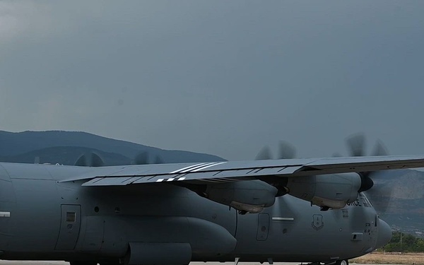 Ramstein C-130J Super Hercules aircraft drop Bulgarian and American paratroopers
