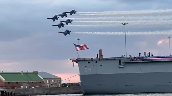 DVIDS - Video - Blue Angels Fly Past the Future USS Richard M