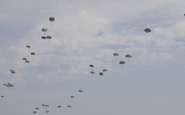 173rd Airborne Brigade jumps into Saber Junction