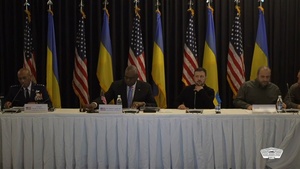 Austin Opens Meeting of Ukraine Contact Group