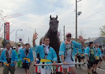 Soldiers Embrace Japanese Culture by Participating in Local Festival
