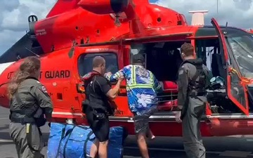 U.S. Coast Guard rescues 3 fishermen after vessel sinks off Honolulu 