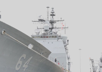 USS Gettysburg (CG 64) Departs Naval Station Norfolk