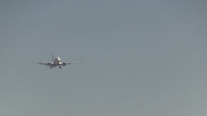 America’s Airshow 2024 Day 2 B-Roll: Alaska Airlines 737 Flyover