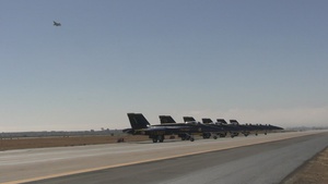 America’s Airshow 2024 B-Roll: F-22 Raptor/ P-51D Mustang Heritage Flight