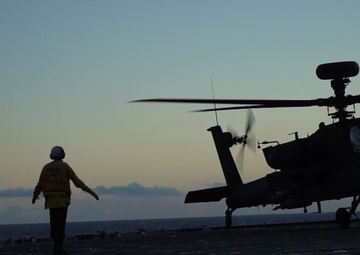 -25 And 2-6 Soldiers Train With USS Comstock (LSD-45) Sailors