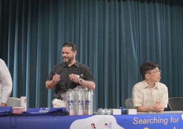 Yokota AB Military and Family Readiness Center hosts employment and volunteer fair