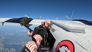 Soldiers from the U.S. Army Parachute Team compete, win gold at skydiving world championships