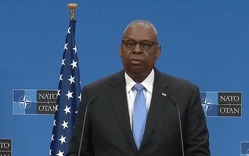 Austin Briefs Reporters at NATO