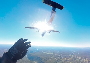 U.S. Army Golden Knights parachute into Bridge Day