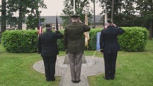 Community members join together to observe Memorial Day