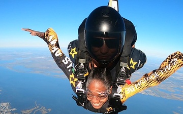 U.S. Army Golden Knights skydive onto Galveston Island