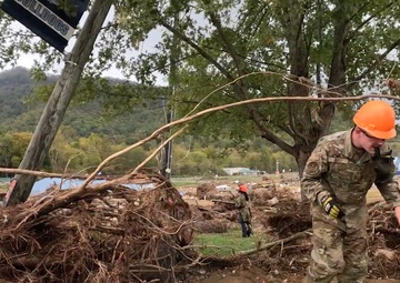 Tennessee National Guard, Volunteer Forces Unite to Rebuild East Tennessee After Helene