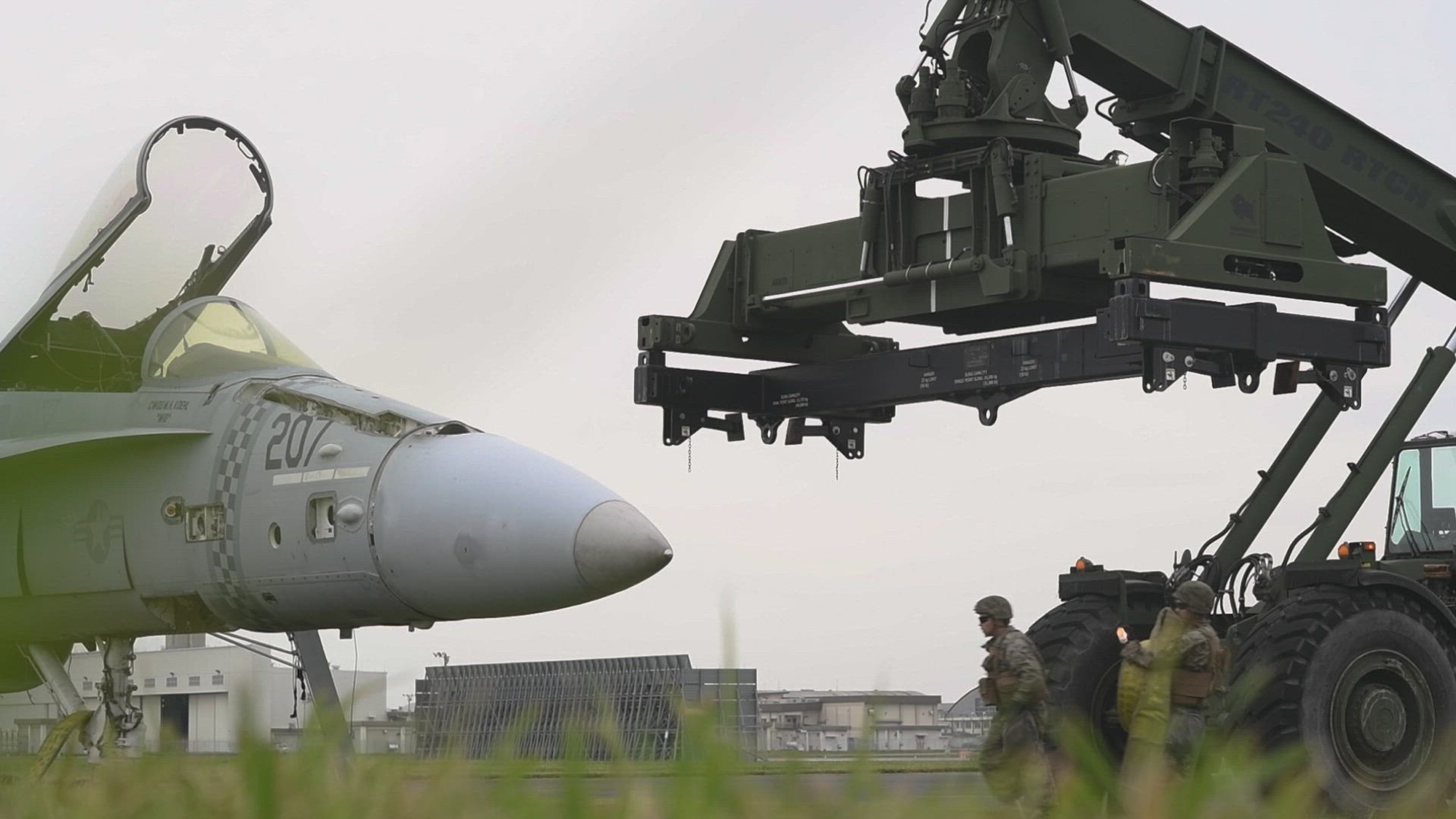 米海兵隊岩国航空基地