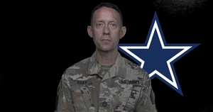 Sgt. 1st Class Hank Gray Dallas Cowboys Shout-Out