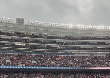 Veterans are honored at 'Salute to Service' Chicago Bears game