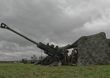 2nd Cavalry Regiment Field Artillery Squadron conducts live fire training during Exercise Dynamic Front 25