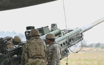 Dynamic Front 25: FAS 2CR shoot M777 howitzer