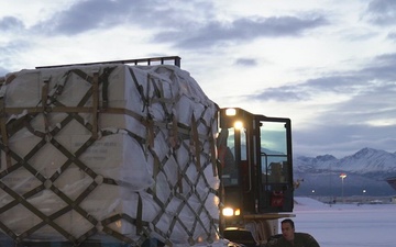 Alaska Air Guard transports frozen meat to Bethel for Toksook Bay IRT