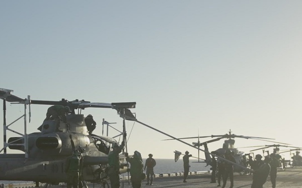 B-Roll: VMM-165 (Rein.) Offloads USS Boxer