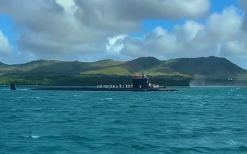 The Virginia-class fast attack submarine USS Minnesota (SSN 783) arrives onboard U.S. Naval Base Guam, Nov 26.