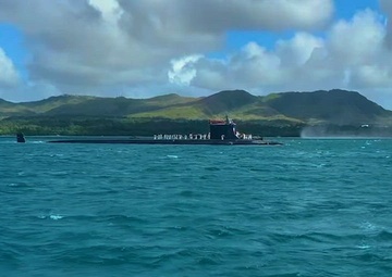 The Virginia-class fast attack submarine USS Minnesota (SSN 783) arrives onboard U.S. Naval Base Guam, Nov 26.