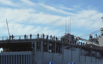 USS Oak Hill Returns Home After Seven-Month Deployment