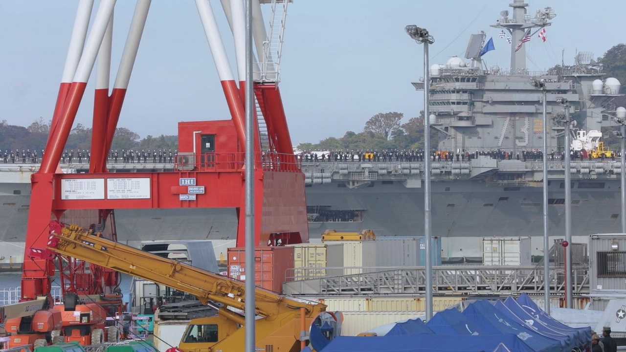 DVIDS - Video - USS George Washington arrives at Commander, Fleet