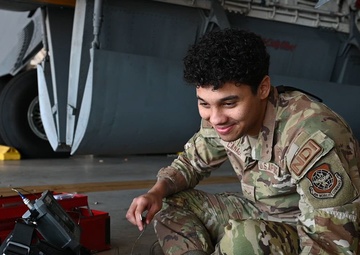 6th Maintenance Squadron performs isochronal inspection